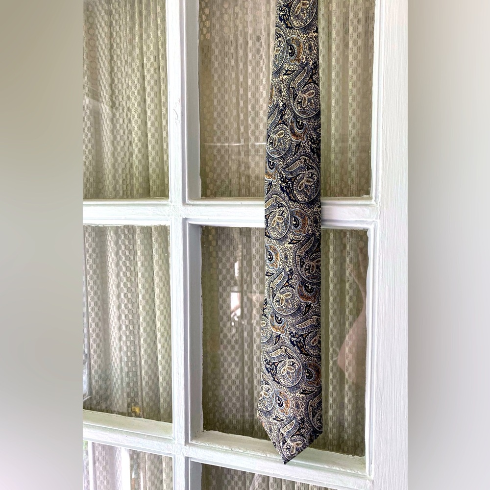 Serica tie - Picture 3 of 7